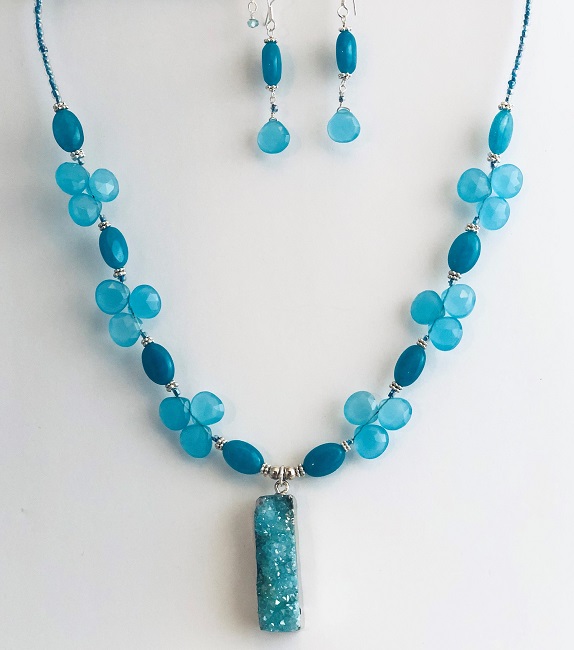 Druzy Agate and Blue Apatite Jewelry Set